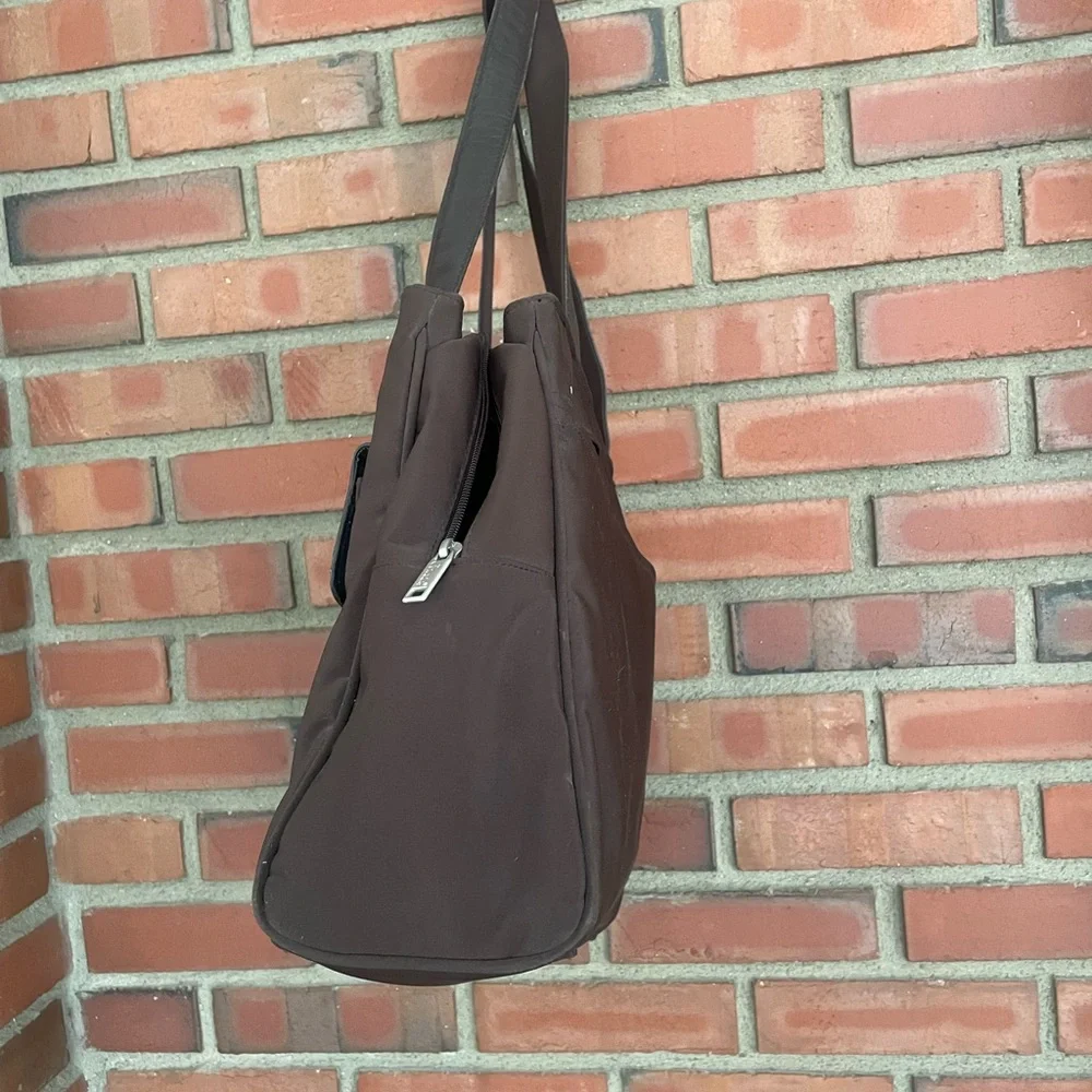 Jourdan vintage pradastyle Brown Leather Tote Bag 15” x12” zip button closure